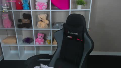 Snapshot of sindy_ortega chatting on 06-07-26, 12:59 Hi my name is Cindy Id love to see you on my stream. My schedule for the week 2 GMT 3am-9am MoTuFrSaSu online show from 06-07-26, 12:59