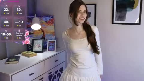 Snapshot of sindy_sen chatting on 05-20-26, 04:13 Alice online show from 05-20-26, 04:13