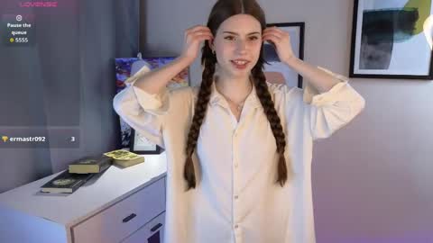 Snapshot of sindy_sen chatting on 05-23-26, 04:11 Alice online show from 05-23-26, 04:11