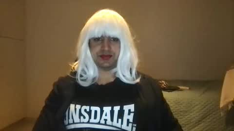 Snapshot of sineadyodonell chatting on 01-11-26, 05:18 420Stroker online show from 01-11-26, 05:18