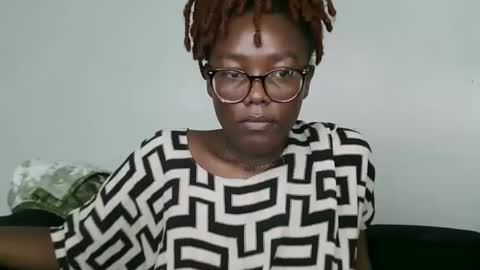 Snapshot of sinful_shadow chatting on 05-16-26, 12:29 sinful_shadow online show from 05-16-26, 12:29