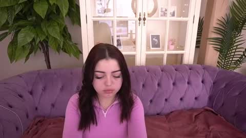 Kira online show from 06-02-26, 12:51