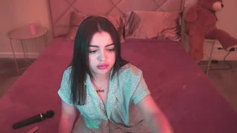 Kira online show from 06-06-26, 06:18