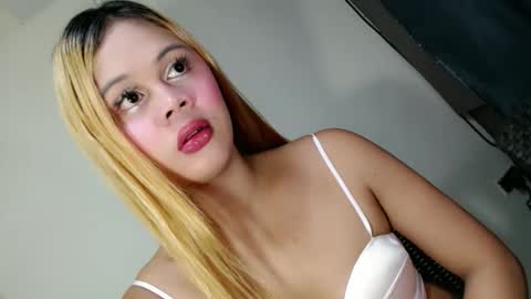 Snapshot of sinfulrose_ chatting on 04-26-26, 09:56 sinfulrose_ online show from 04-26-26, 09:56