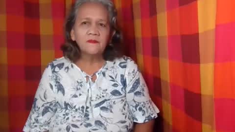 Snapshot of single_momma68 chatting on 01-06-25, 01:19 Single momma68 online show from 01-06-25, 01:19