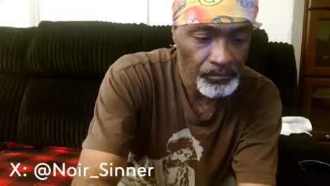 Snapshot of sinnernoir chatting on 06-01-26, 04:25 My Name Is..............................John online show from 06-01-26, 04:25
