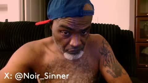 Snapshot of sinnernoir chatting on 06-12-26, 02:43 My Name Is..............................John online show from 06-12-26, 02:43