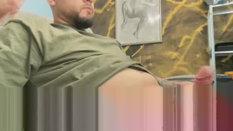 Snapshot of sinsreid chatting on 03-04-25, 07:41 AngeLoveBabe online show from 03-04-25, 07:41