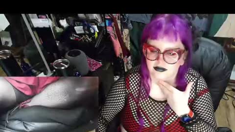 Sinstress hemlock online show from 06-25-26, 05:12