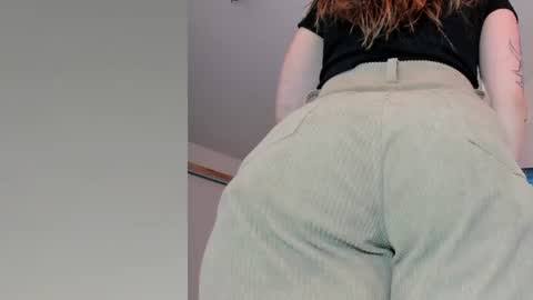 Snapshot of siouxsie_cenobite chatting on 07-17-26, 10:44 Siouxsie online show from 07-17-26, 10:44