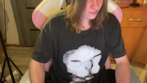 SirHumps online show from 06-05-26, 06:57