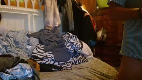 SirChrisx9 online show from 01-10-25, 07:43