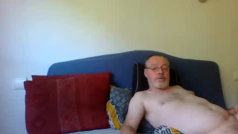 sirdon83 online show from 07-18-26, 07:23