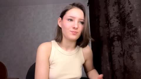 Snapshot of sirenapen chatting on 02-04-26, 12:38 Aurora online show from 02-04-26, 12:38