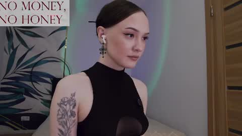 Goddess Sirena online show from 07-21-26, 10:45