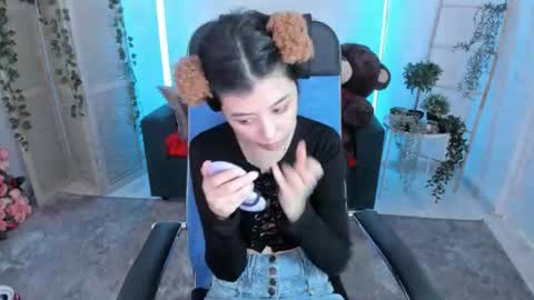 Snapshot of sirenmystique chatting on 07-15-26, 11:04 Si online show from 07-15-26, 11:04