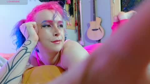 Snapshot of sirensays chatting on 03-07-25, 05:08 Bunny Bucks online show from 03-07-25, 05:08