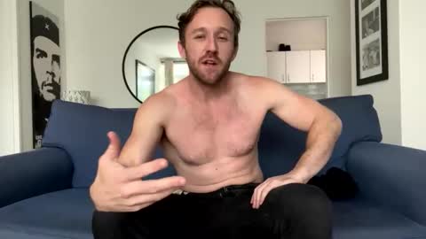 Snapshot of sirgiovanni chatting on 05-11-26, 10:54 Giovanni online show from 05-11-26, 10:54