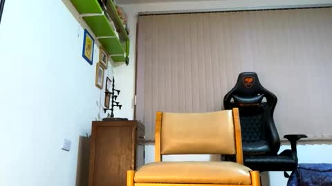 Snapshot of siriss_boyrag chatting on 06-07-26, 01:10 siriss_boyrag online show from 06-07-26, 01:10