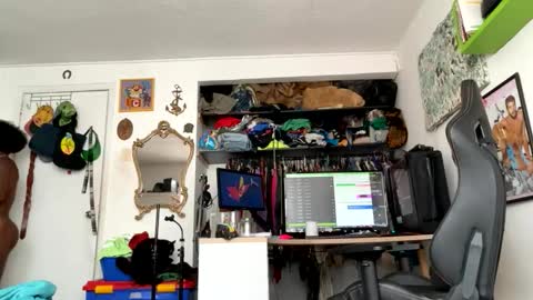 Snapshot of siriss_boyrag chatting on 06-10-26, 02:38 siriss_boyrag online show from 06-10-26, 02:38