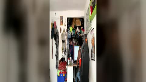 Snapshot of siriss_boyrag chatting on 06-22-26, 04:48 siriss_boyrag online show from 06-22-26, 04:48