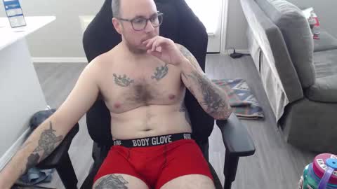 Snapshot of sirscotty831 chatting on 12-08-24, 08:25 Sir Scotty online show from 12-08-24, 08:25