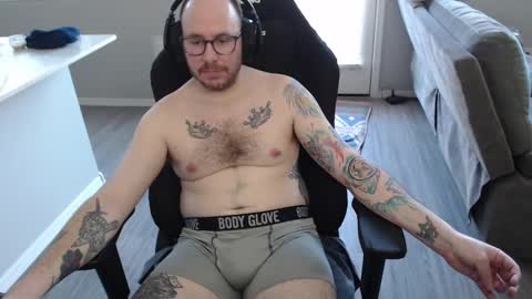 Snapshot of sirscotty831 chatting on 02-03-25, 12:04 Sir Scotty online show from 02-03-25, 12:04