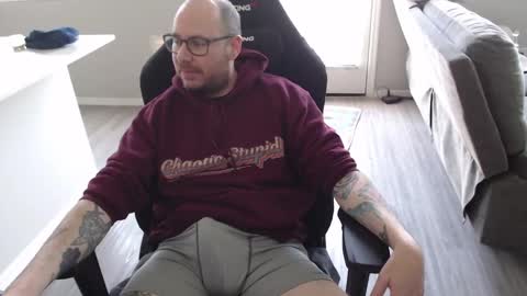 Snapshot of sirscotty831 chatting on 02-03-25, 04:52 Sir Scotty online show from 02-03-25, 04:52