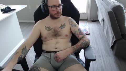 Snapshot of sirscotty831 chatting on 02-09-25, 11:04 Sir Scotty online show from 02-09-25, 11:04