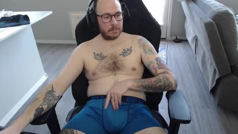 Snapshot of sirscotty831 chatting on 02-11-25, 11:44 Sir Scotty online show from 02-11-25, 11:44