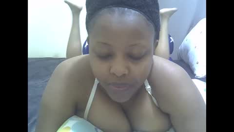 Snapshot of sisibrown97 chatting on 04-29-26, 12:27 brown online show from 04-29-26, 12:27