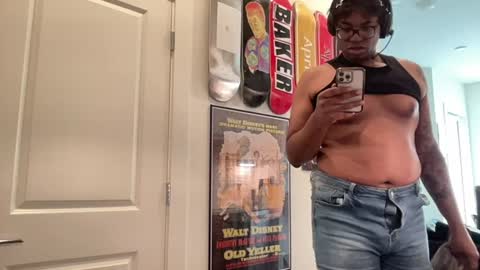 Sissyblkgoddess online show from 07-24-26, 10:52
