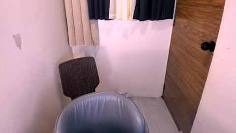 sissycumdumpster_goldey online show from 05-11-26, 02:45