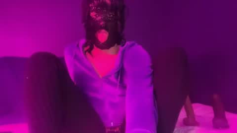 Snapshot of sissycumshooter420 chatting on 12-19-25, 08:32 sissycumshooter420 online show from 12-19-25, 08:32