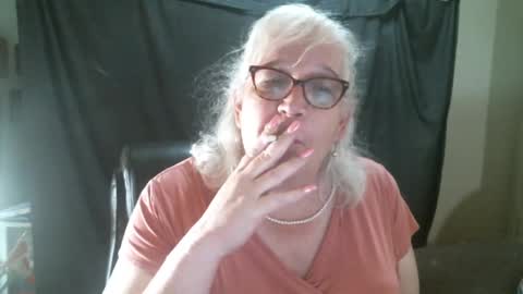 Snapshot of sissydianetx chatting on 09-19-25, 11:38 Sissy Diane online show from 09-19-25, 11:38