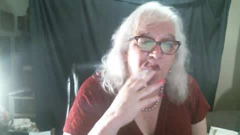 Snapshot of sissydianetx chatting on 11-13-25, 12:42 Sissy Diane online show from 11-13-25, 12:42