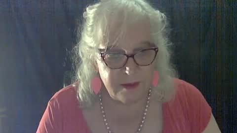 Snapshot of sissydianetx chatting on 11-21-25, 12:43 Sissy Diane online show from 11-21-25, 12:43