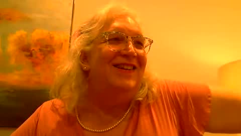 Snapshot of sissydianetx chatting on 11-24-25, 02:22 Sissy Diane online show from 11-24-25, 02:22