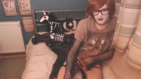 Snapshot of sissygothx chatting on 02-04-25, 02:39 SissyGothx online show from 02-04-25, 02:39