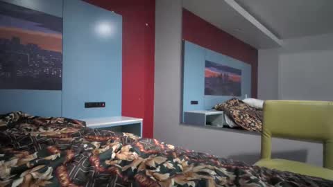 Snapshot of sissyslutlovesbbc chatting on 12-17-25, 01:33 sissyslutlovesbbc online show from 12-17-25, 01:33