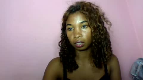 Snapshot of sisybelle chatting on 08-03-26, 09:40 sisybelle online show from 08-03-26, 09:40