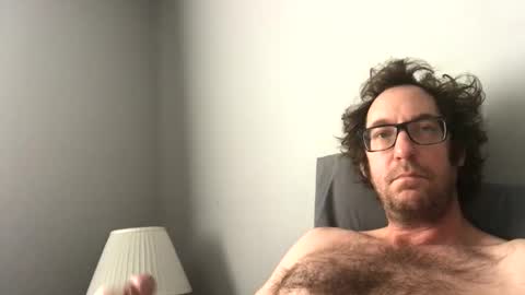 Snapshot of sixfootseven chatting on 02-19-26, 03:19 sixfootseven online show from 02-19-26, 03:19