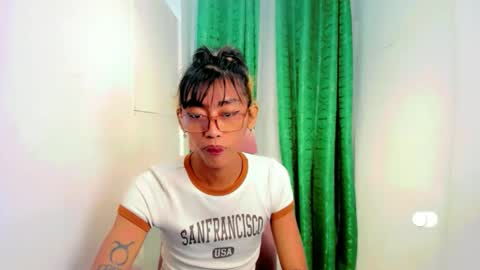 Snapshot of sizka_ford chatting on 09-19-25, 07:21 Sizka online show from 09-19-25, 07:21