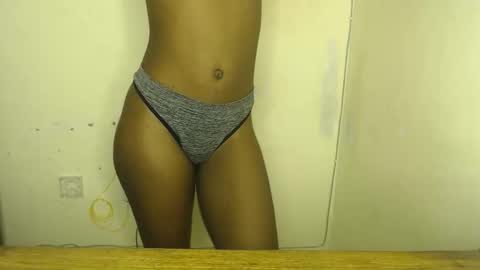 Snapshot of sizzly_ass chatting on 03-06-26, 12:34 sizzly_ass online show from 03-06-26, 12:34