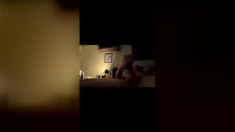 Snapshot of sjben chatting on 04-09-26, 11:21 sjben online show from 04-09-26, 11:21