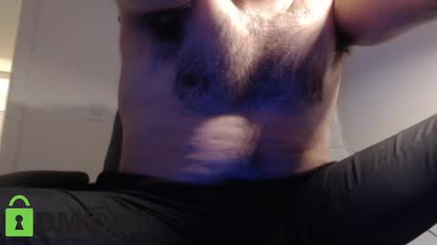 Snapshot of skankhunt9000 chatting on 12-22-24, 05:56 Your Master MasterD9000 online show from 12-22-24, 05:56