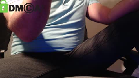 Snapshot of skankhunt9000 chatting on 02-05-25, 04:06 Your Master MasterD9000 online show from 02-05-25, 04:06