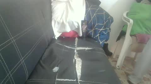 Snapshot of skanky_little_dolls chatting on 09-10-25, 10:10 skanky_little_dolls online show from 09-10-25, 10:10