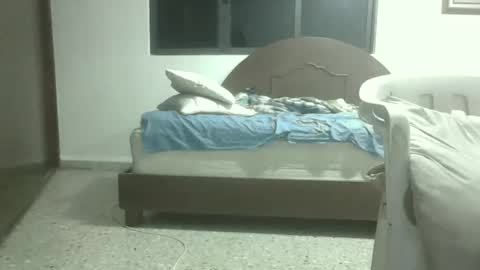 Snapshot of skanky_little_dolls chatting on 11-05-25, 12:21 skanky_little_dolls online show from 11-05-25, 12:21