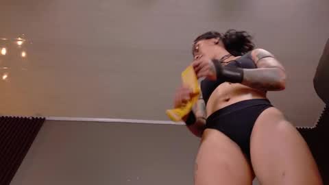 skarlet_petit online show from 01-17-25, 08:33